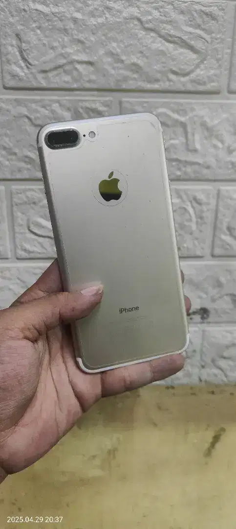 iPhone 7 plus 128 hp only