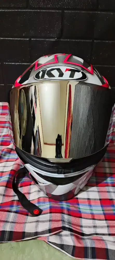 Helm KYT TTcourse Repaint