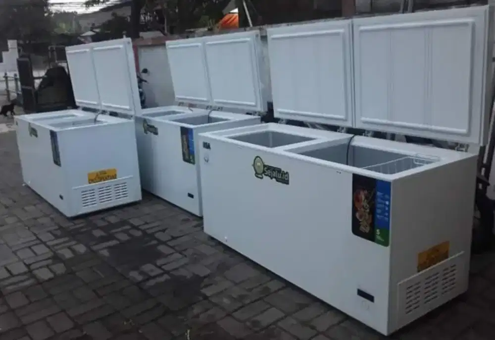 Terima borongan elektronik bekas/rusak: AC, kulkas, freezer, showcase