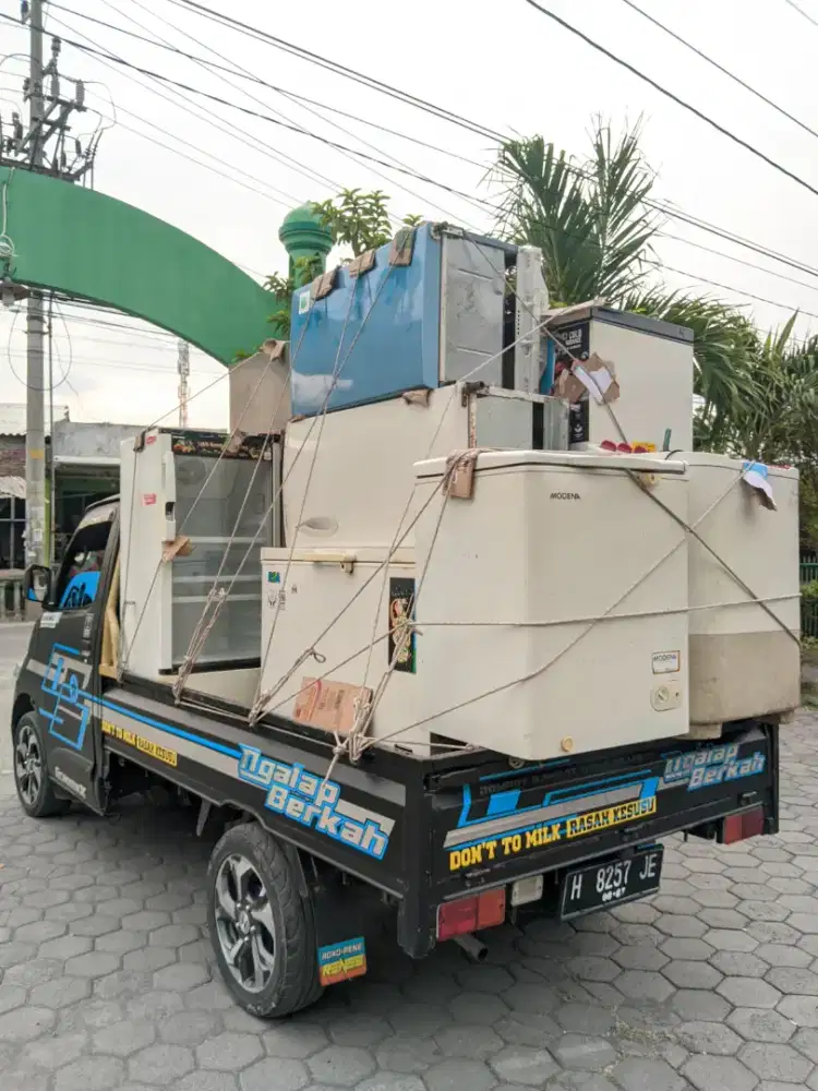 Terima borongan elektronik bekas/rusak: AC, kulkas, freezer, showcase