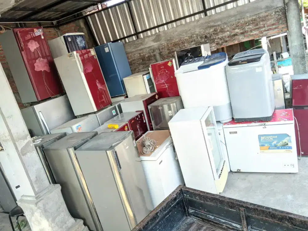 Terima borongan elektronik bekas/rusak: AC, kulkas, freezer, showcase
