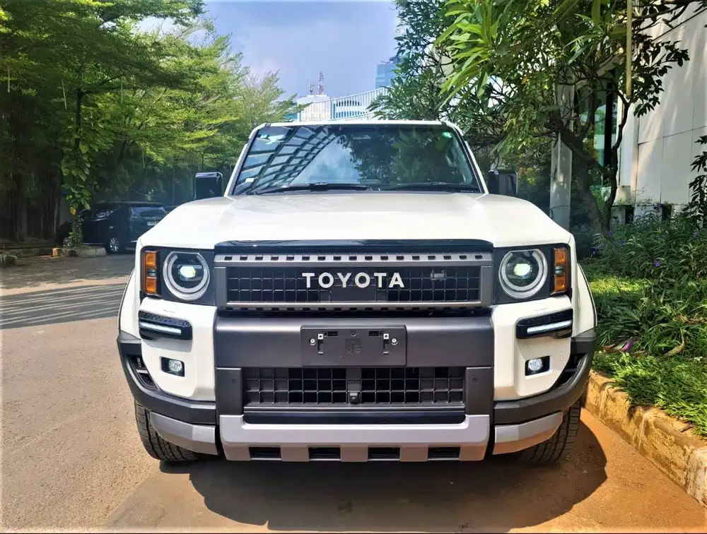 LAND CRUISER PRADO 2.8L  DIESEL 4X4 MODELISTA 2025