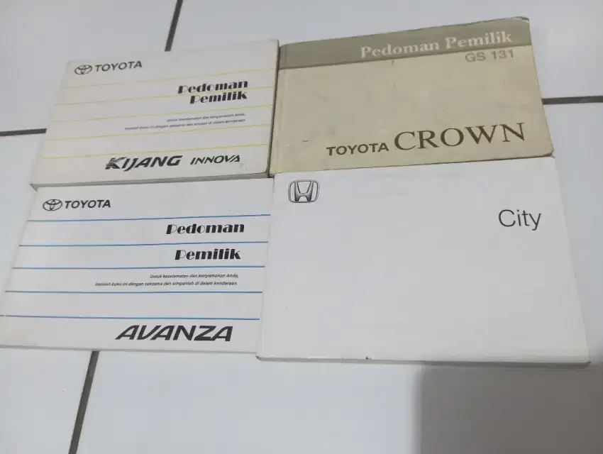 Buku manual mobil