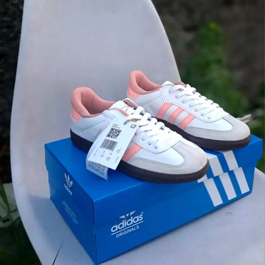 Size 39 aja samba