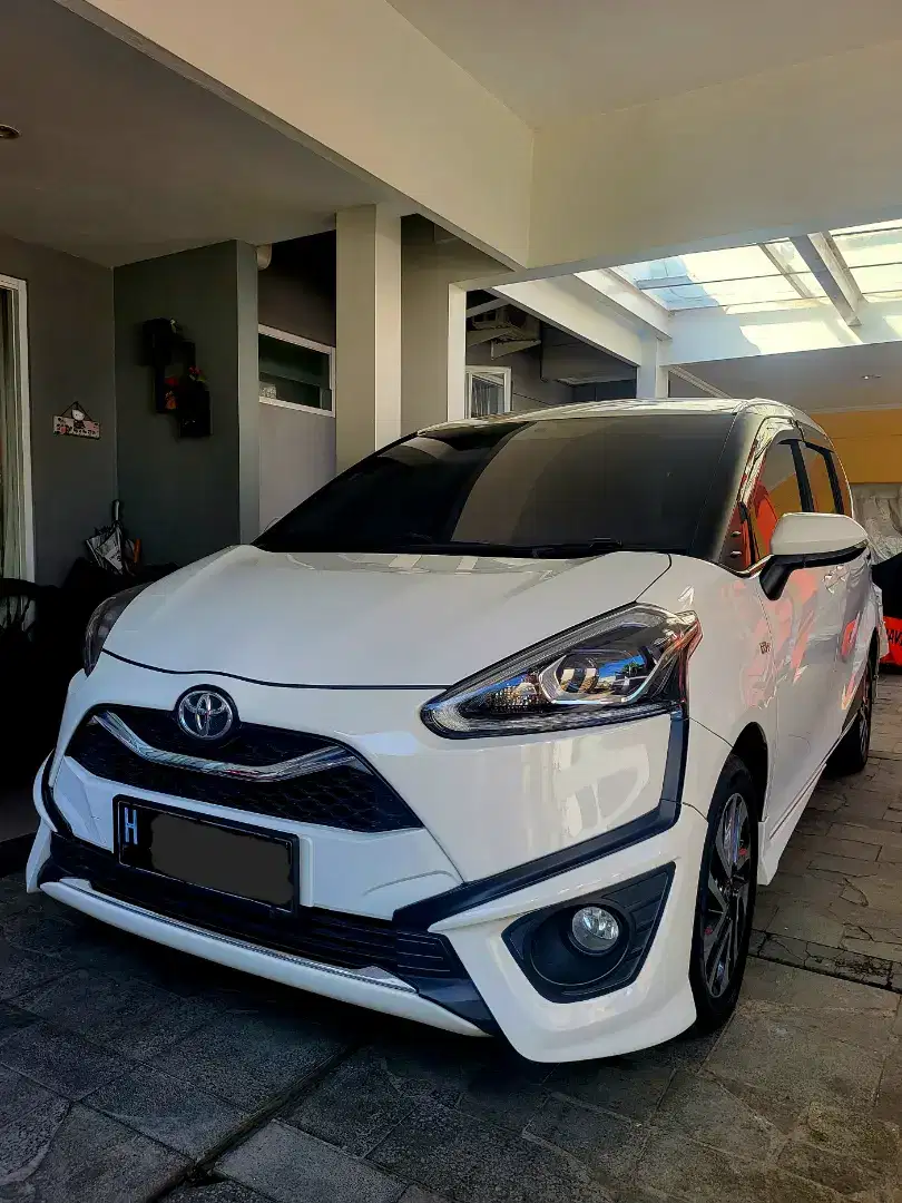 Sienta Q 2021 1.5CVT Automatic Putih(H) Tg-1 Terawat Good Condition