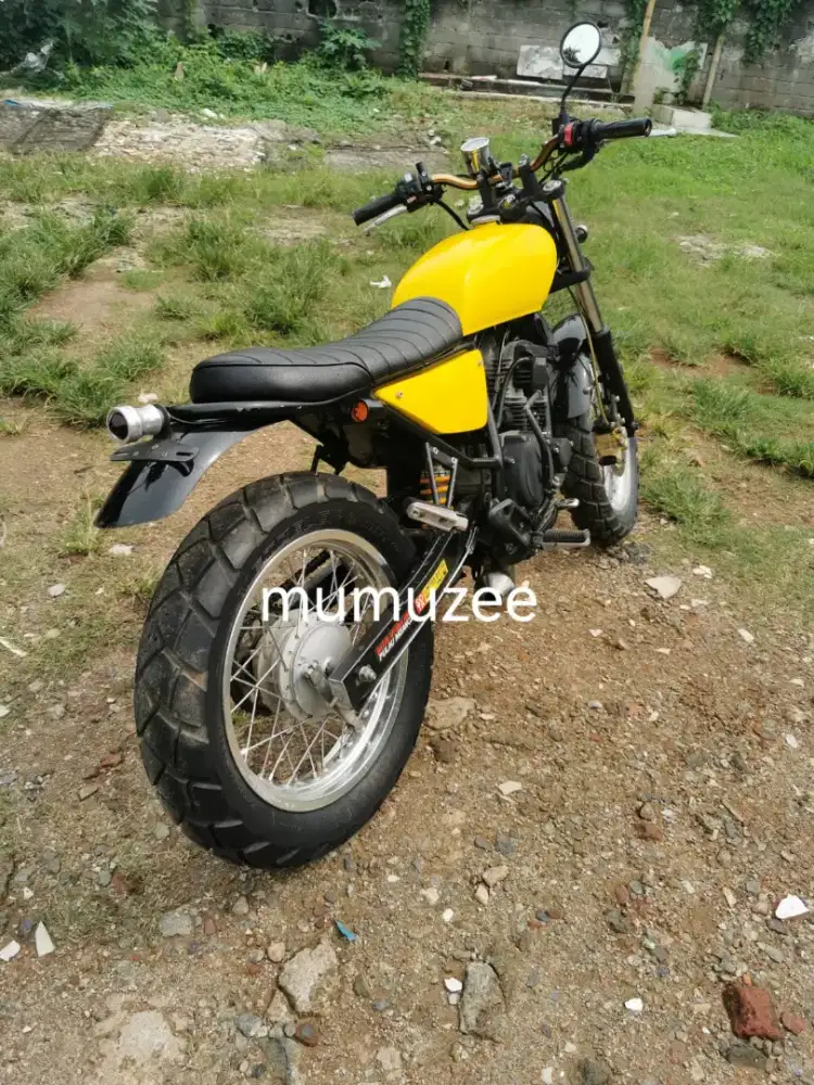 YAMAHA MOTOR CUSTOM BRAT STYLE BONUS ISTIMEWA