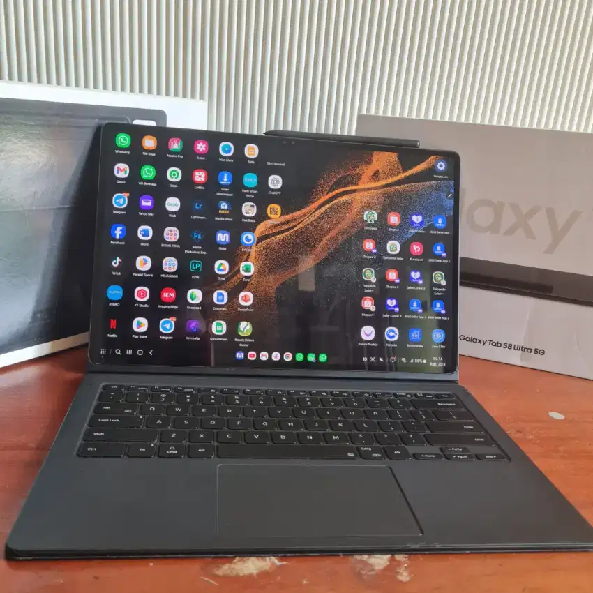 Samsung Galaxy Tab S8 Ultra 5G + Keyboard Ori + Spen Pro Ori Mulus 90%
