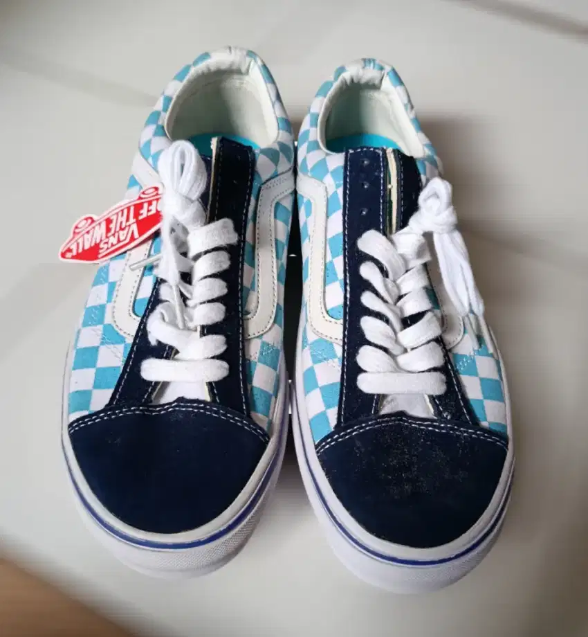 Sepatu Vans Blue