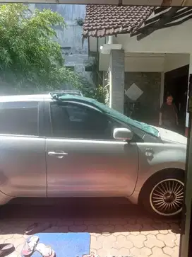 Toyota ist 2007 Bensin