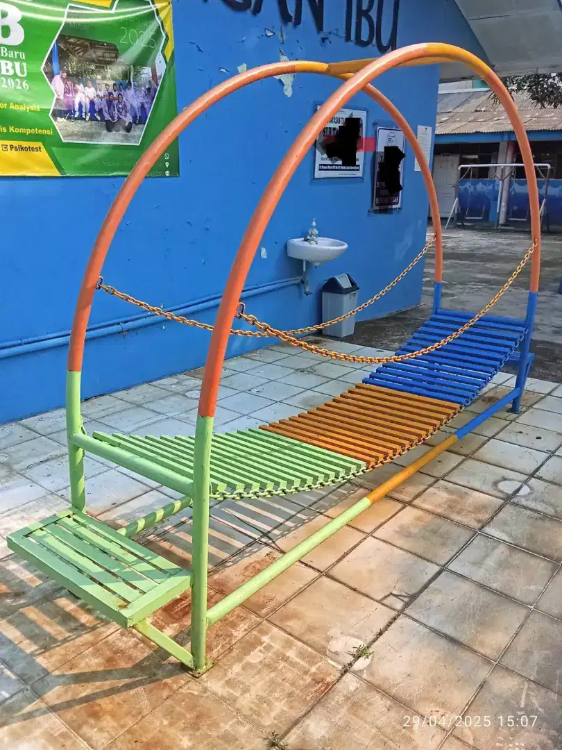 Mainan anak TK Jembatan Gantung