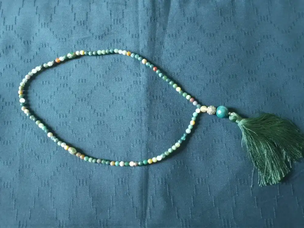 Kalung dan Liontin Full Batu Hijau Antik