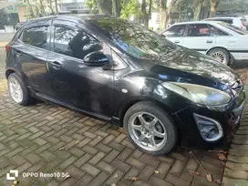 Mazda 2 2011 Bensin