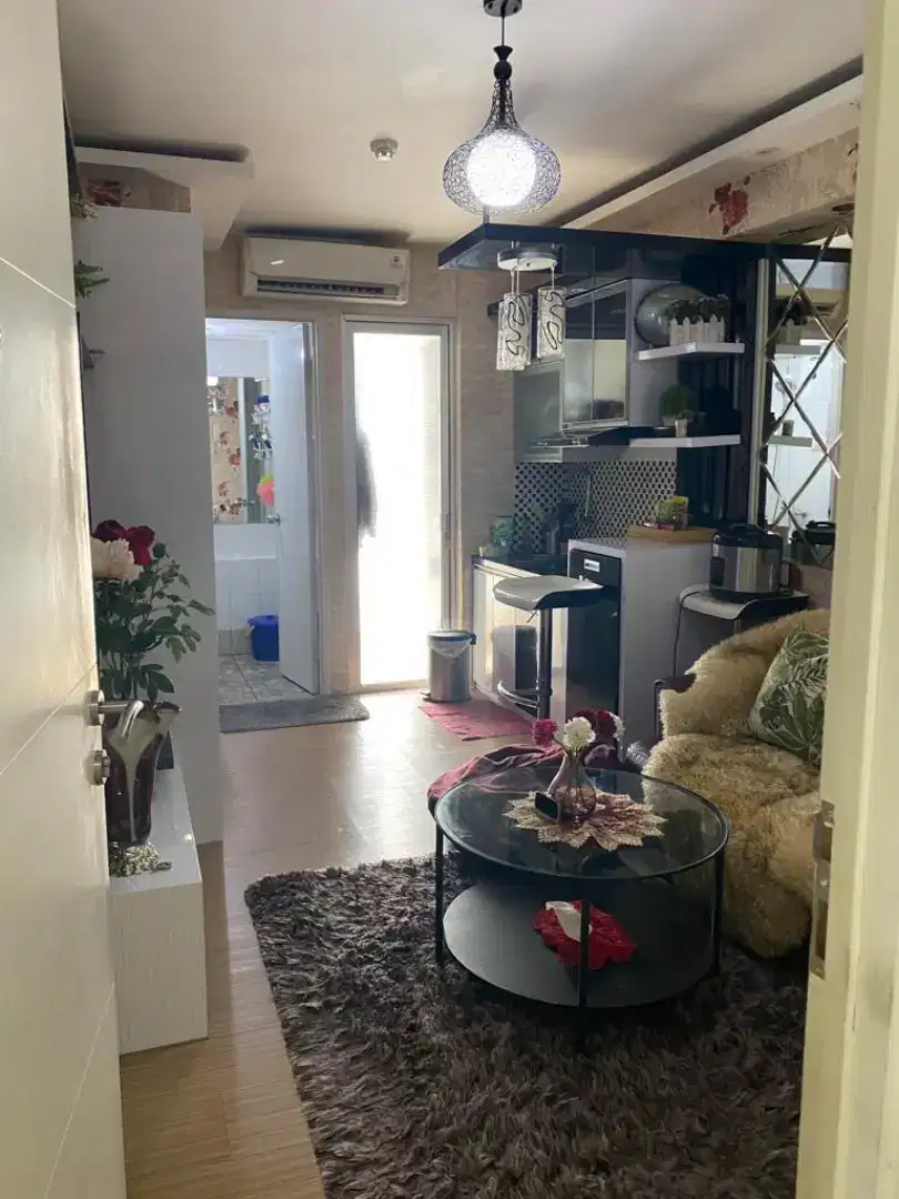 Didewakan unit 2 BR Furnished