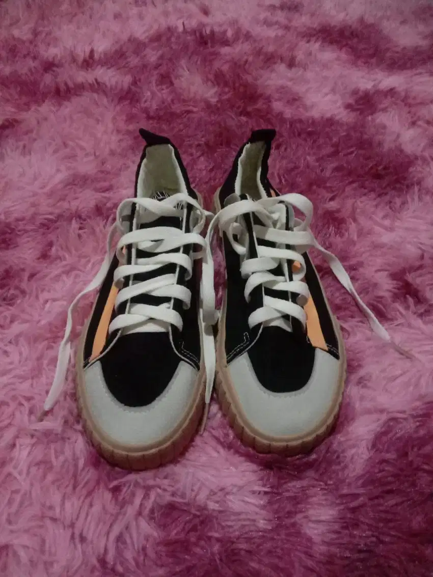Sepatu Santai Cewek