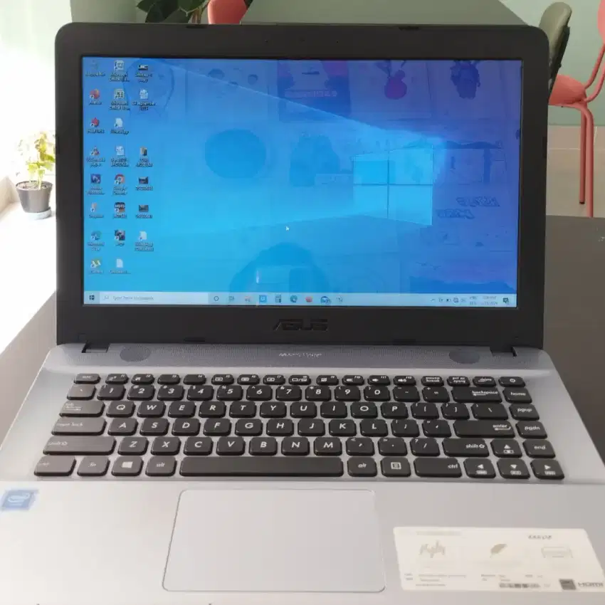ASUS X441 VivoBook X441M Windows10 Memory 4GB HDD 1TB