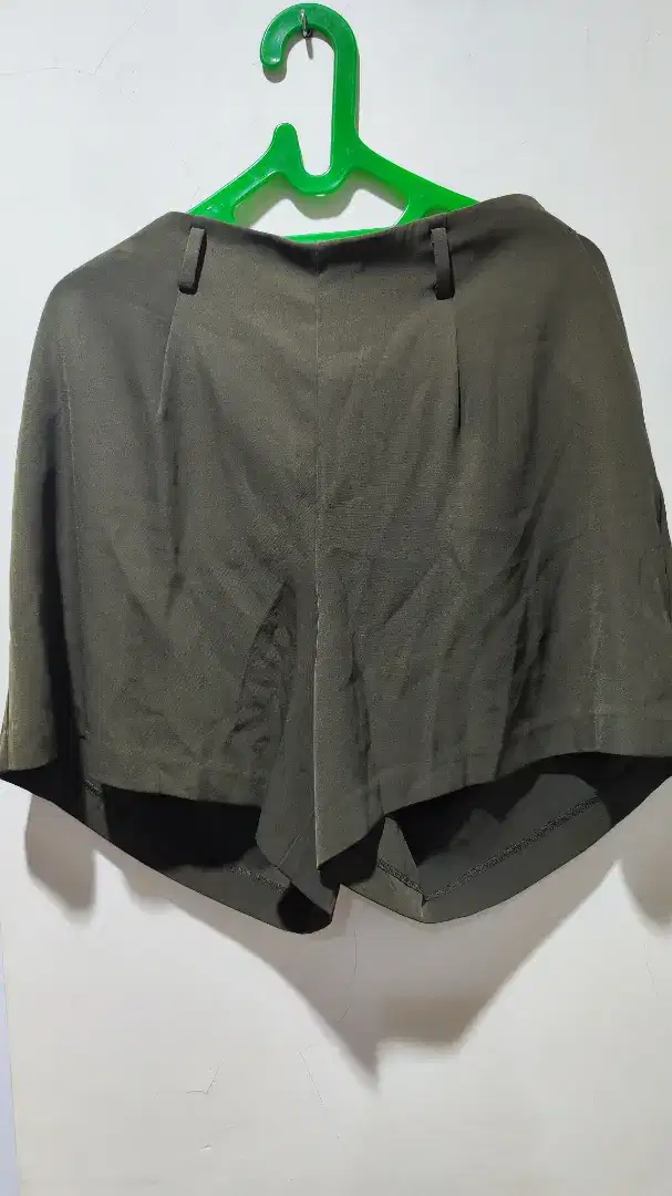 Celana Pendek UNIQLO