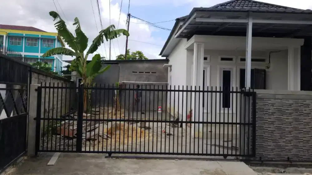 Pagar besi minimalis