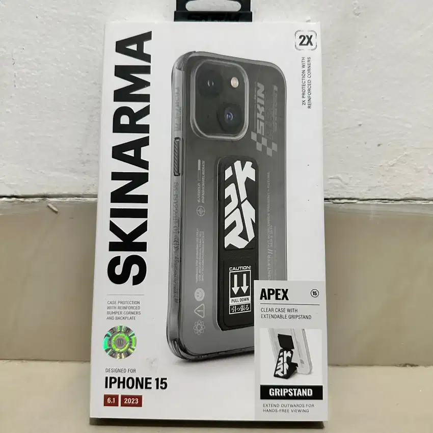 Skinarma apex case iphone 15 likenew