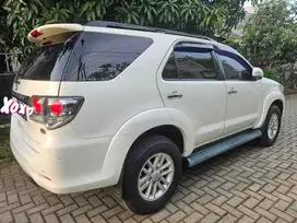 Toyota Fortuner 2011 Bensin
