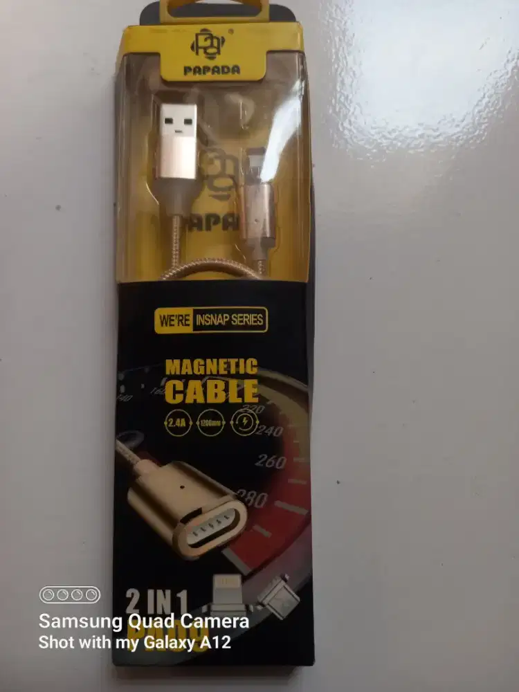 Kabel Charger Magnet 2 in 1..Iphone dan micro,bisa lepas pasang ganti.