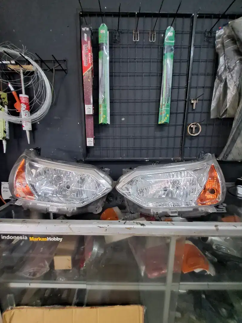 Lampu Depan Grand New Avanza 2016-2019