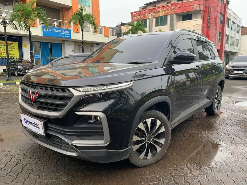 Pajak Panjang - Wuling Almaz 1.5 Bensin-AT 2022
