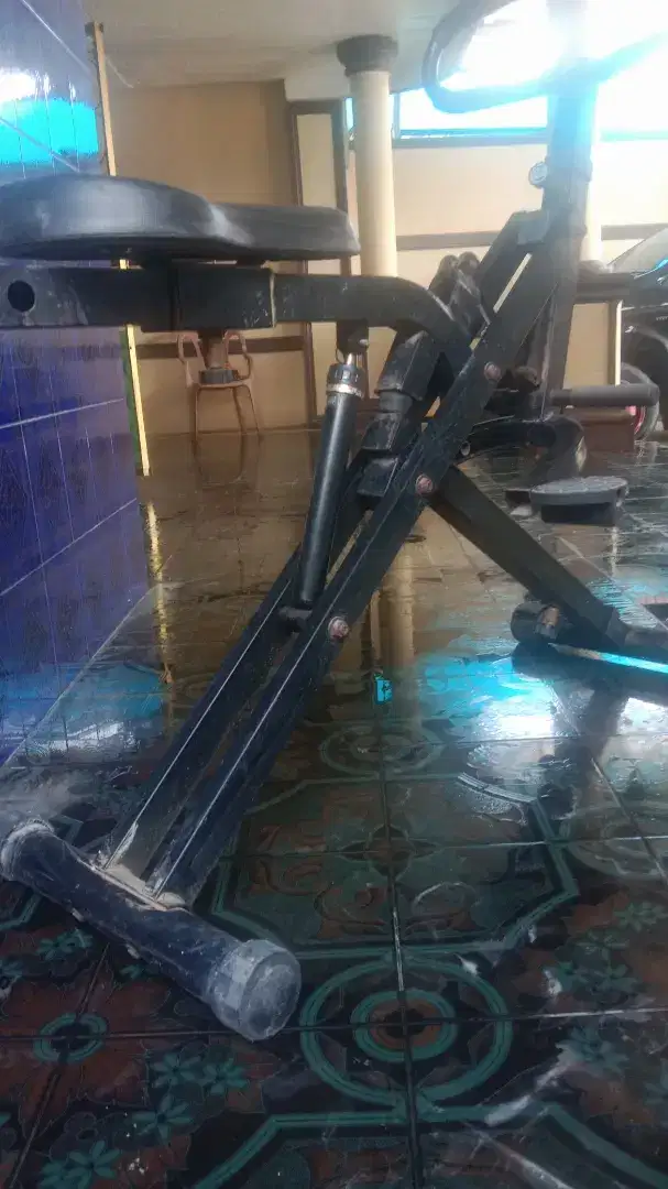 Jual alat GYM, kondisi masih bagus 85%, jarang dpake karena udh bosan