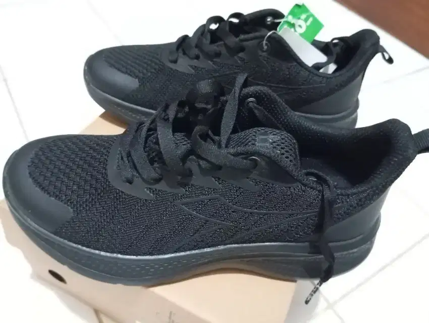 Sepatu DIADORA NIAGA X25F0406M For Running bisa buat pria/wanita