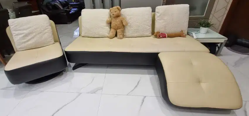 Sofa 1set ,3s & 1s