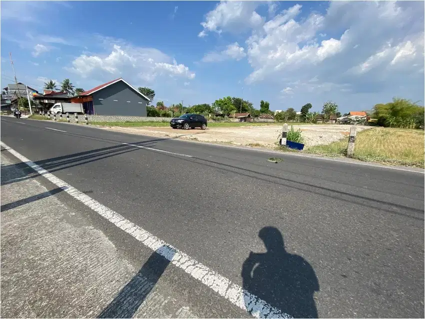Godean km 8, Lokasi strategis di tepi Jl. Sidokarto