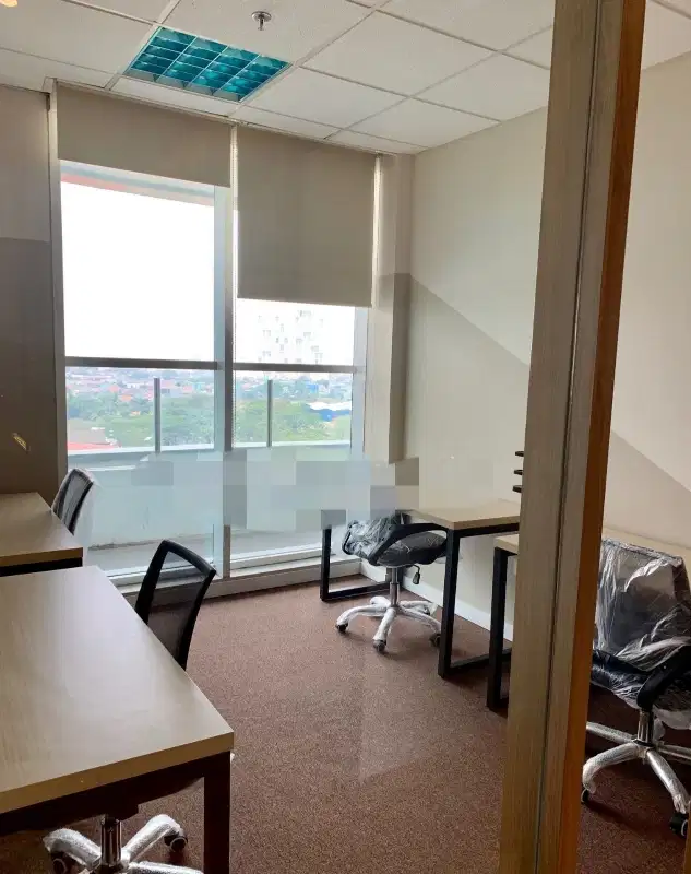 SEWA KANTOR DI SUMMARECON BEKASI 9M2 4 PAX 9.5 JT  NEGO