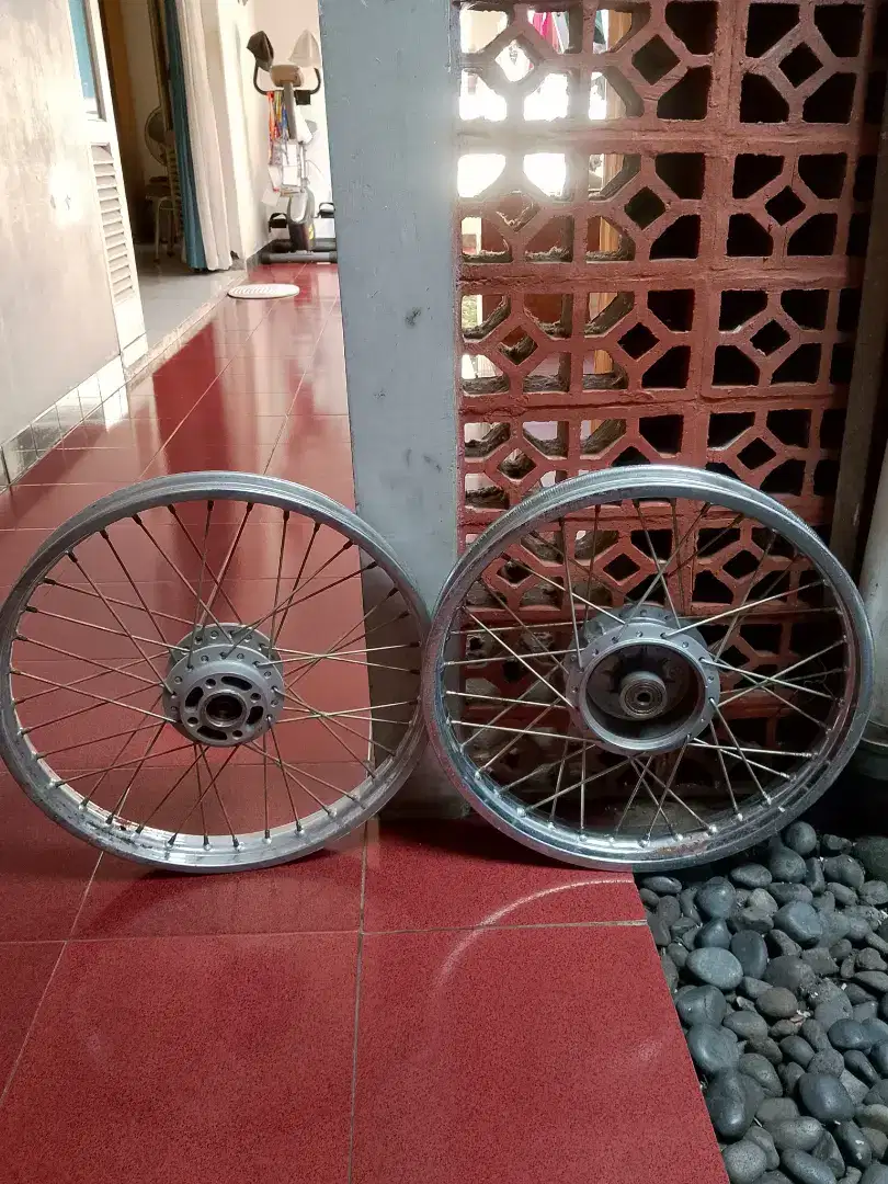 Jual velg jari2 Suzuki smash lawas second