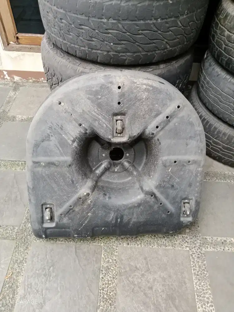 Cover ban serap innova venturer