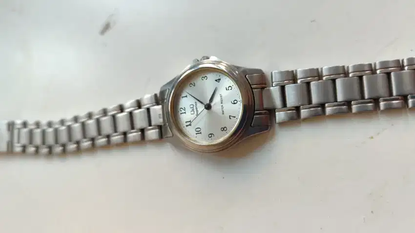 Jam wanita q&q superior original