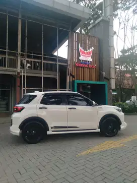 Dijual : Toyota Raize 2021 Bensin