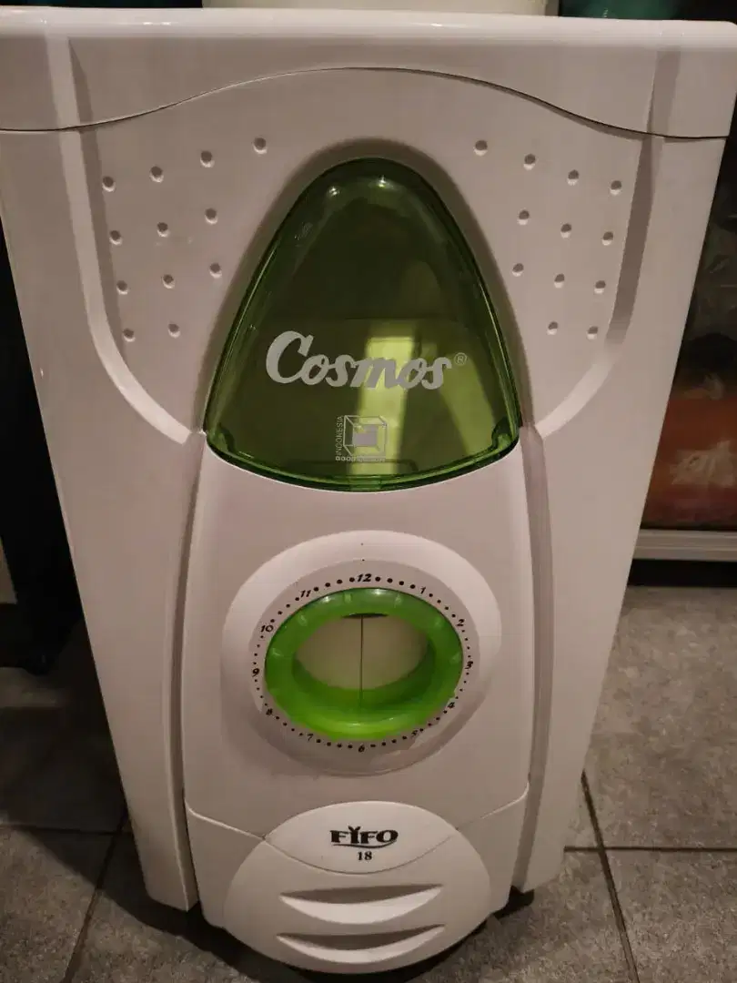 Tempat beras merk cosmos tipe FIFo 18