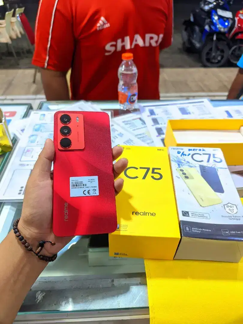 C75 8/128 NFC merah