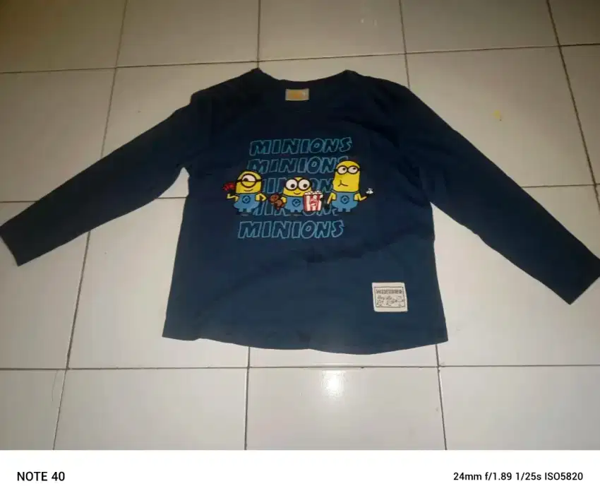Baju lengan panjang