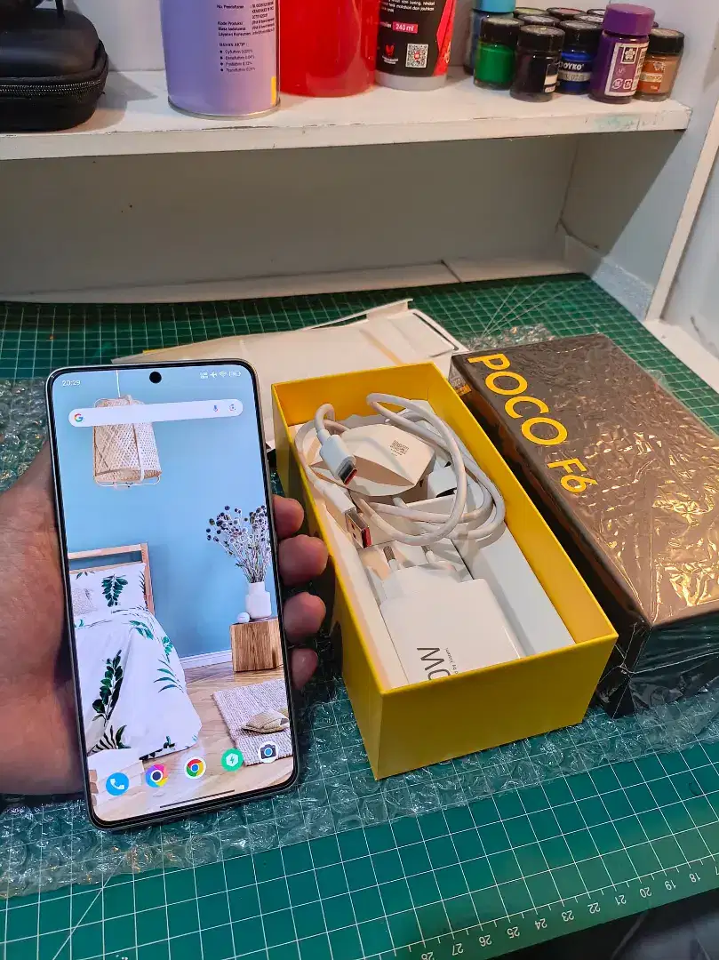 Poco F6 Titanium
