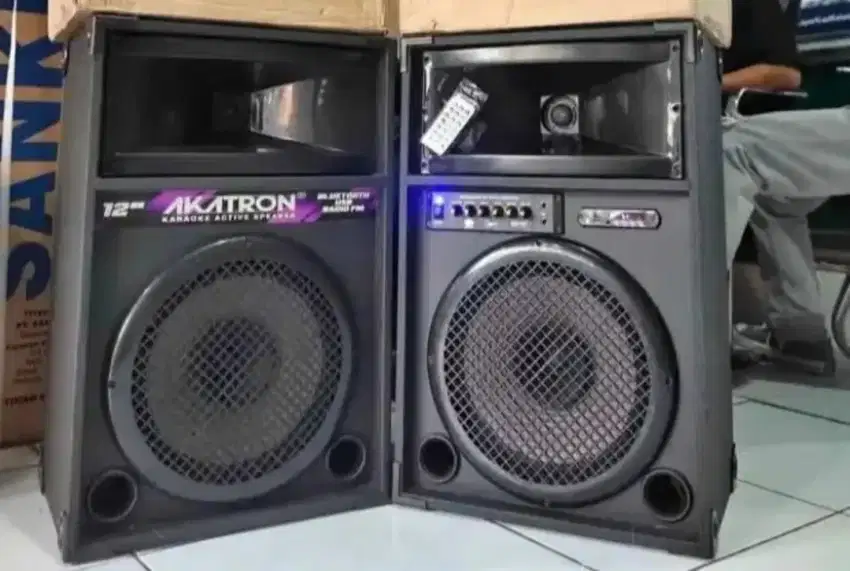 SEPASANG SPEAKER AKTIF BLUETOOTH 12IN