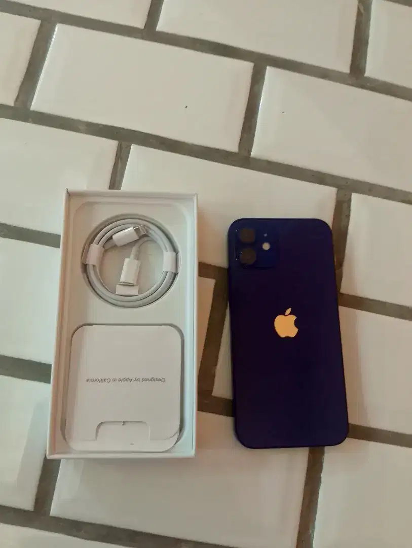 Iphone 12 256gb selayaknya baru