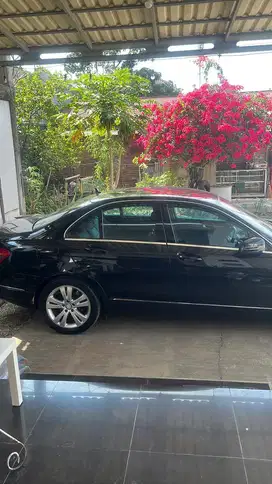 Mercedes-Benz C200 2011 Bensin