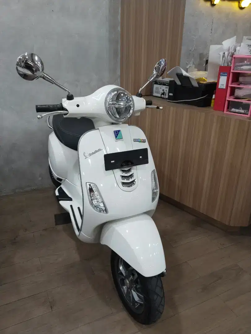 PIAGGIO VESPA LX IGET 125 2023 PERFECT CONDITION
