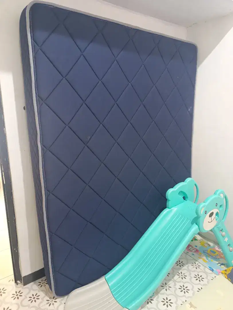 Kasur In The Box Queen Size