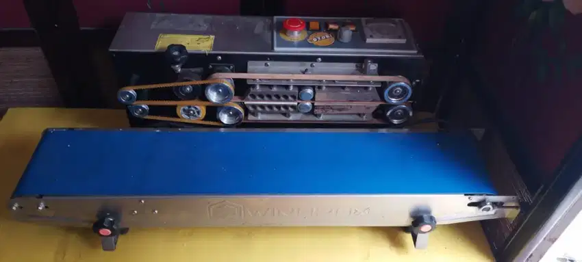 Continuous Band Sealer Wirapax Mesin Sealer Conveyor