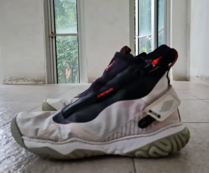 Jordan Proto React Z White Crimson size 43/42 ORIGINAL VGC mulus top!