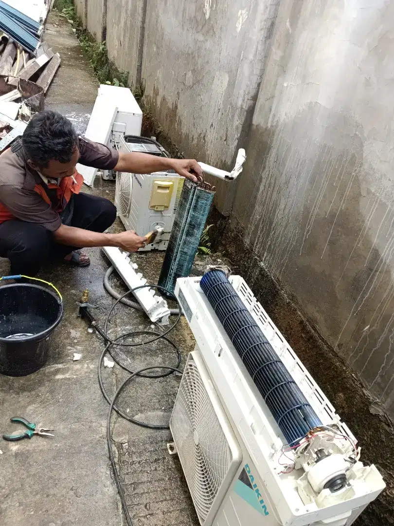 Dicari yang handak bagawi bantu² service ac