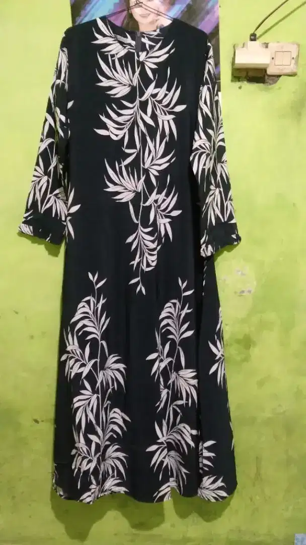 Blezer atas bawah gamis dan mukena