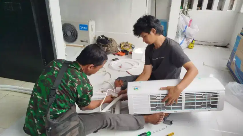 Servis ac bocor,ac tidak dingin,ac error,ac netes,bongkar pasang ac