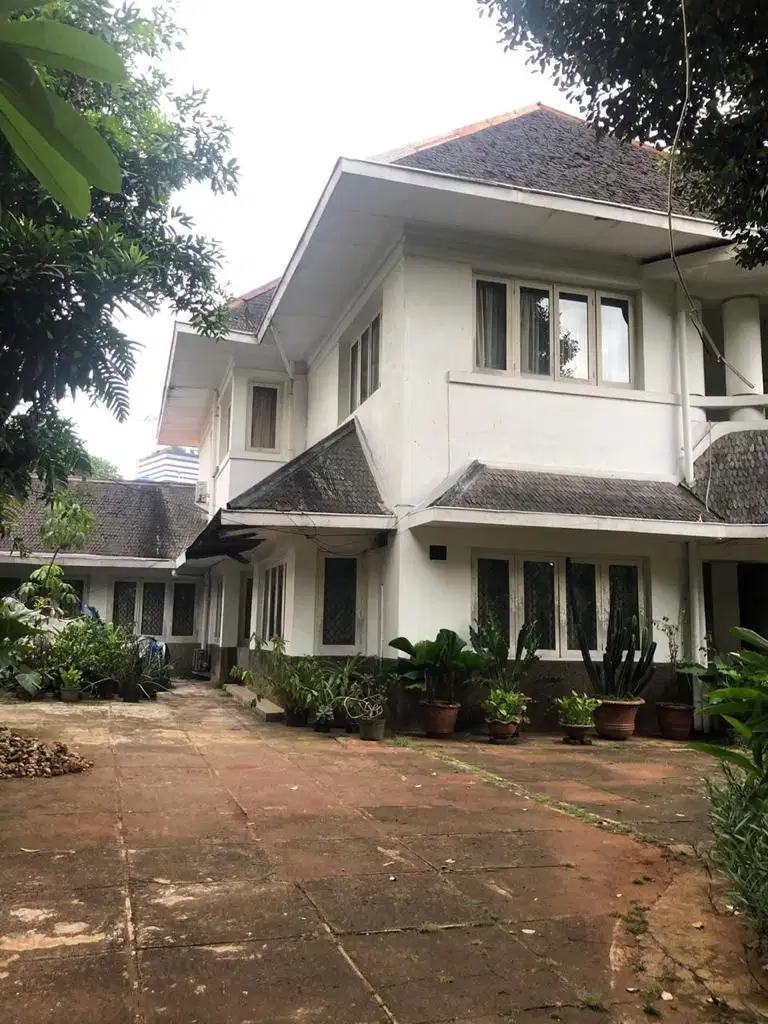 LXMMT0040 Dijual Rumah Klasik Siap Huni Menteng Jakarta Pusat